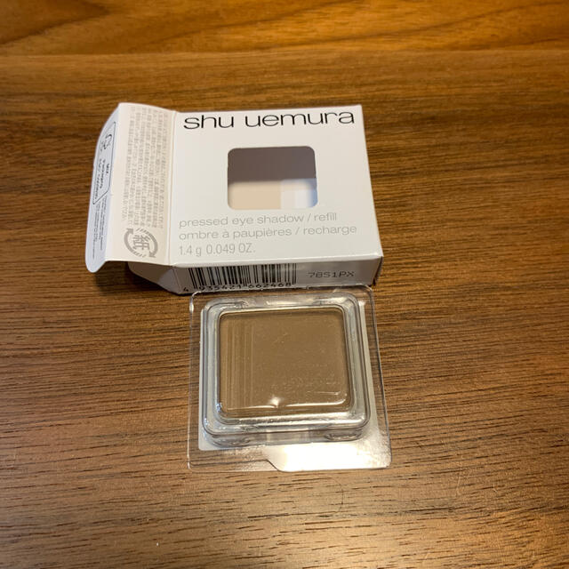 shu uemura(シュウウエムラ)のシュウウエムラ 850プレスドアイシャドー ソフトブラウン コスメ/美容のベースメイク/化粧品(アイシャドウ)の商品写真