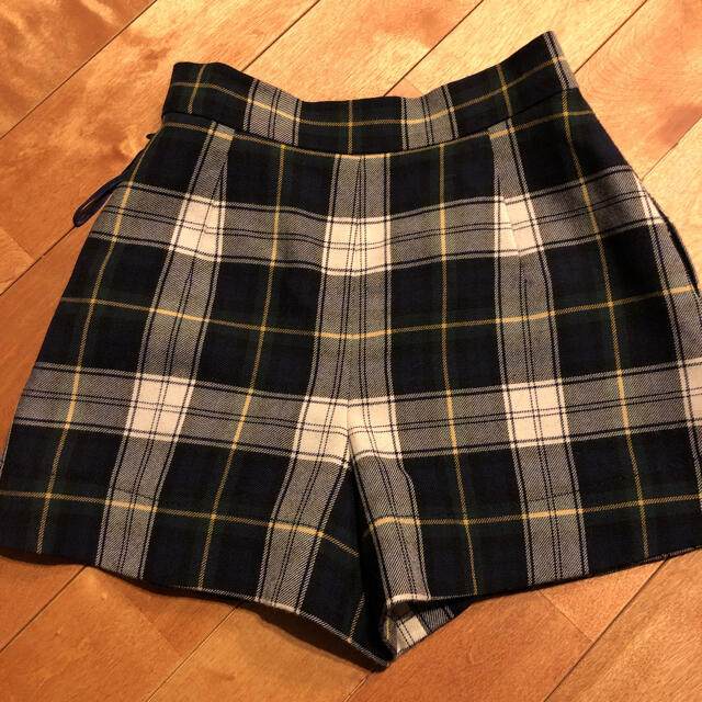 Vivienne Westwood(ヴィヴィアンウエストウッド)のヴィヴィアンウエストウッド　レッドレーベル レディースのパンツ(キュロット)の商品写真