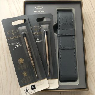 パーカー(Parker)の【29様専用】PARKER ボールペンケース 替え芯2本 箱付き(ペンケース/筆箱)