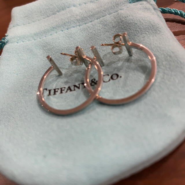 Tiffany & Co.(ティファニー)の専用出品　Tiffany Tフープピアス レディースのアクセサリー(ピアス)の商品写真