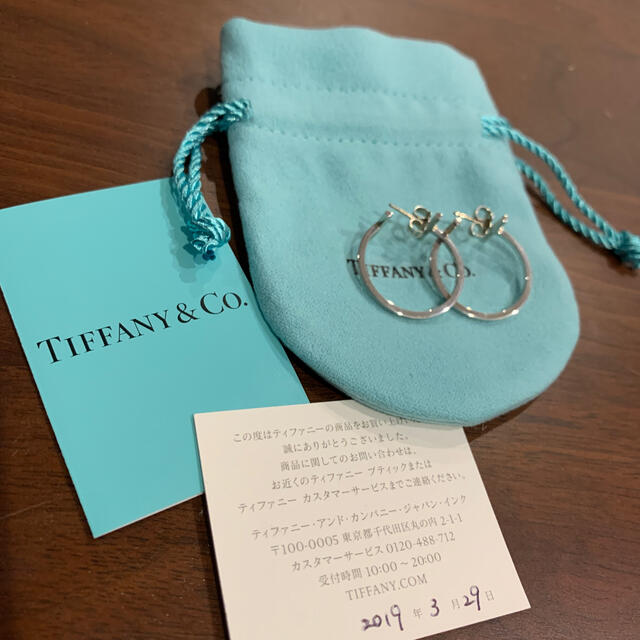 Tiffany & Co.(ティファニー)の専用出品　Tiffany Tフープピアス レディースのアクセサリー(ピアス)の商品写真