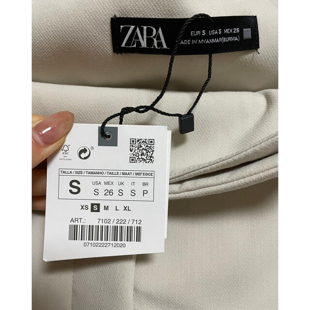 ZARA(ザラ)のZARA ワイドウエストパンツ レディースのパンツ(クロップドパンツ)の商品写真