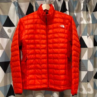 ザノースフェイス(THE NORTH FACE)の美品 ノースフェイス　レッドポイントベリーライトジャケット　S(ダウンジャケット)