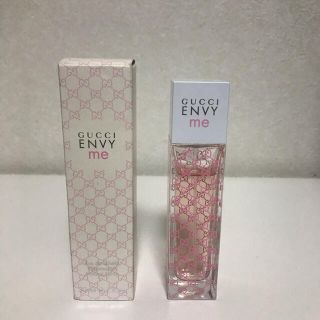 グッチ(Gucci)のgucci envyme(香水(女性用))