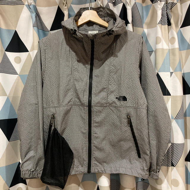 THE NORTH FACE(ザノースフェイス)の希少ノースフェイスコンパクトジャケット ギンガムチェック マウンテンパーカー美品 レディースのジャケット/アウター(ナイロンジャケット)の商品写真