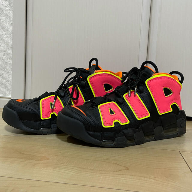 NIKE - Nike Air More Uptempo Hot Punch (W)