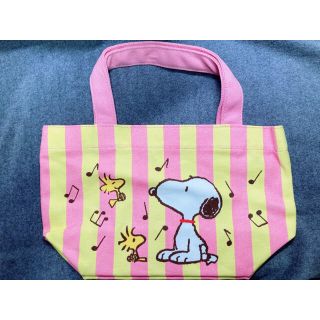 スヌーピー(SNOOPY)のスヌーピー　ランチトートバッグ　新品(トートバッグ)