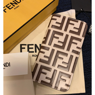 フェンディ(FENDI)の最終値下　FENDI iPhone Xケース　手帳型　新品未使用(iPhoneケース)