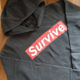 Survive キッズパーカー160㎝(Tシャツ/カットソー)