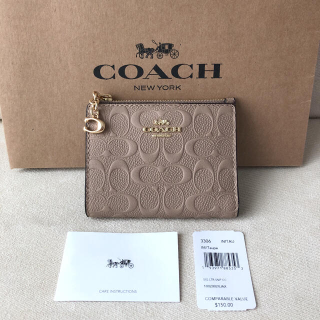 COACH(コーチ)のタグ付き新品★COACH コーチ 二つ折り財布 シグネチャーレザー ベージュ レディースのファッション小物(財布)の商品写真