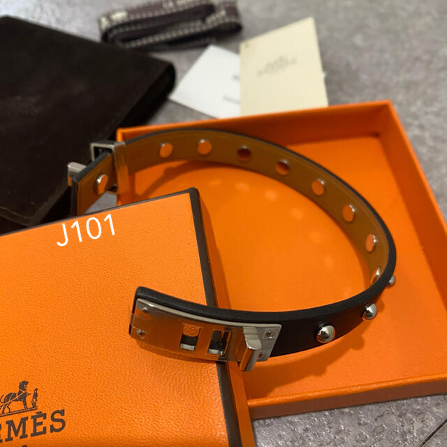 Hermes(エルメス)のエルメス レザーブレスレット スタッズ ミニドックブレスレット メンズのアクセサリー(ブレスレット)の商品写真