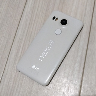 Nexus5x　32GB　DOCOMO  SIMロック解除済(スマートフォン本体)