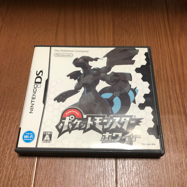 ニンテンドーDS(ニンテンドーDS)のポケットモンスター　ホワイト　Nintendo DS エンタメ/ホビーのゲームソフト/ゲーム機本体(携帯用ゲームソフト)の商品写真