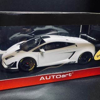 ランボルギーニ(Lamborghini)の1/18 AUTOart ランボルギーニ ガヤルド GT3 FL2 2013(ミニカー)