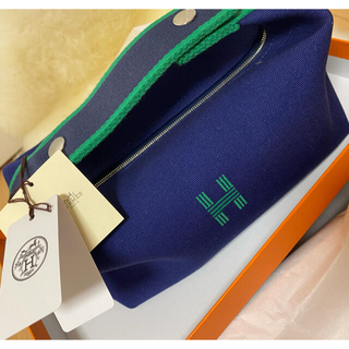 エルメス(Hermes)のHERMES ブリッドアブラック　ネイビーグリーン(ポーチ)