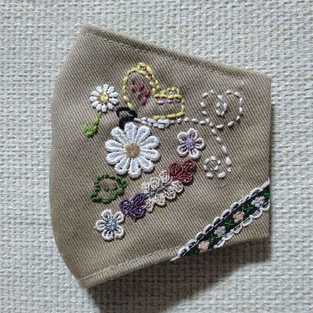 冬用ﾒｯｼﾕインナーマスク刺繍花畑２の通販 by @さん's shop｜ラクマ