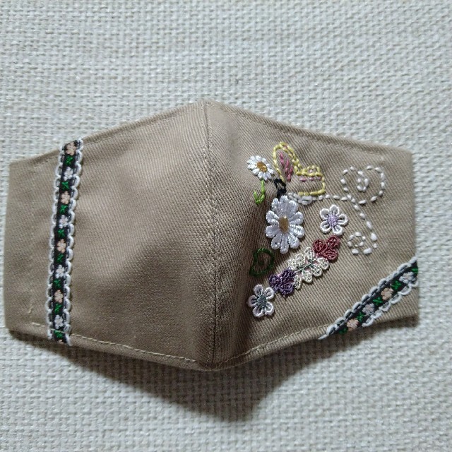 冬用ﾒｯｼﾕインナーマスク刺繍花畑２の通販 by @さん's shop｜ラクマ