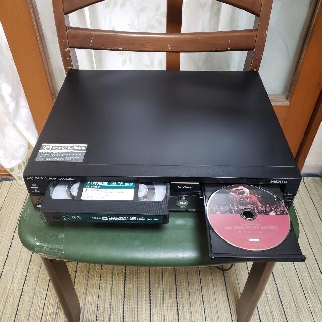 希少ダビング可完動超美品シャープVHS/HDD/DVDレコーダーDV 希少ダビング可完動超美品シャープVHS/HDD/DVDレコーダーDV