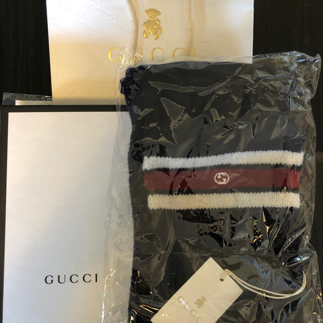 Gucci(グッチ)のグッチ　チルドレン　ベビー　マフラー　専用ページ　即日発送 キッズ/ベビー/マタニティのこども用ファッション小物(マフラー/ストール)の商品写真