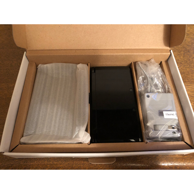 ニンテンドー3DS(ニンテンドー3DS)のニンテンドー3DS エンタメ/ホビーのゲームソフト/ゲーム機本体(家庭用ゲーム機本体)の商品写真
