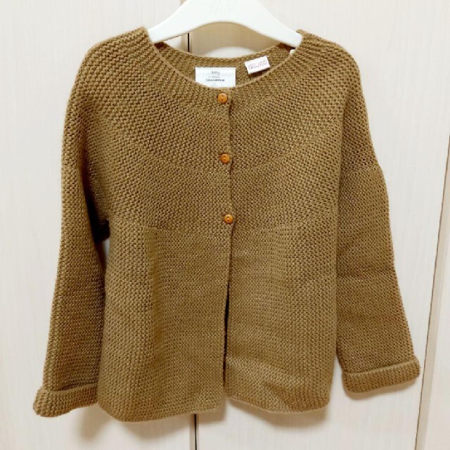 ZARA KIDS(ザラキッズ)のZARAbaby　ニットカーディガン　 キッズ/ベビー/マタニティのキッズ服女の子用(90cm~)(カーディガン)の商品写真