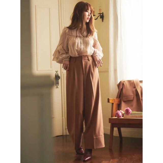 SNIDEL(スナイデル)のHer lip to Plated Wide-Leg Pants レディースのパンツ(カジュアルパンツ)の商品写真