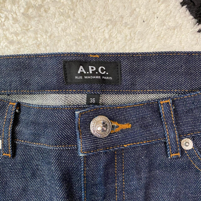 A.P.C(アーペーセー)のAPC デニムミニスカート レディースのスカート(ミニスカート)の商品写真