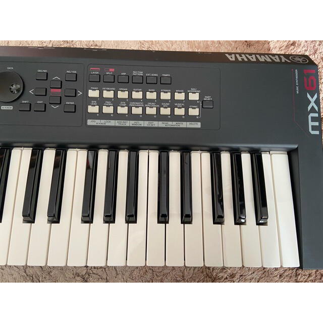 ヤマハ(ヤマハ)のYAMAHA シンセサイザー　MX61 楽器の鍵盤楽器(キーボード/シンセサイザー)の商品写真