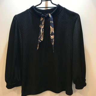 イング(INGNI)のINGNIスカーフ付きトップス(カットソー(長袖/七分))