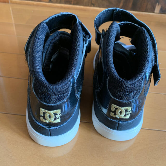 DC SHOES(ディーシーシューズ)のDC スニーカー　20cm  黒色　ハイカット キッズ/ベビー/マタニティのキッズ靴/シューズ(15cm~)(スニーカー)の商品写真