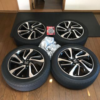 ホンダ(ホンダ)の【値下！】ステップワゴン　RP3 純正ホイール　タイヤ　セット　ナット＆カバー付(タイヤ・ホイールセット)