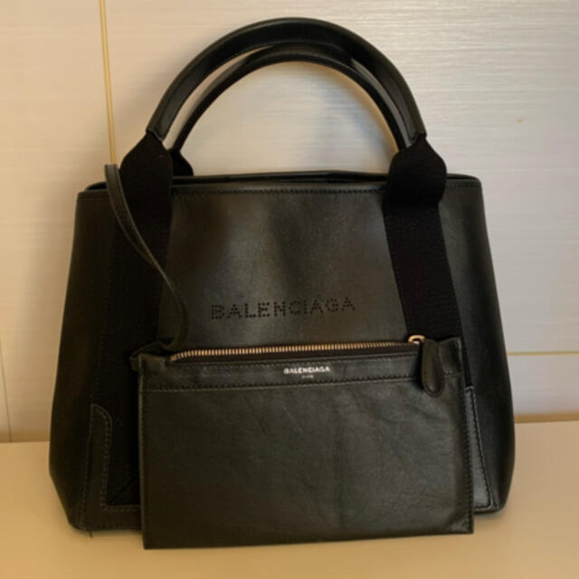 BALENCIAGA レザーブラックカバS | www.innoveering.net