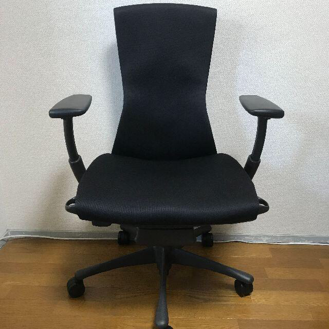 グラファイトカラーキャスターエンボディチェア（Embody Chair）グラファイトベース 美品