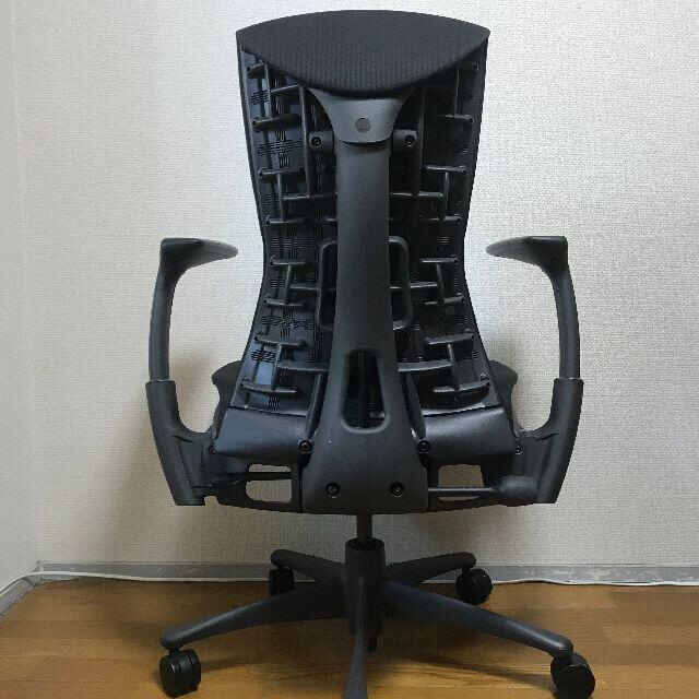 Herman Miller(ハーマンミラー)のエンボディチェア（Embody Chair）グラファイトベース 美品 インテリア/住まい/日用品の椅子/チェア(デスクチェア)の商品写真