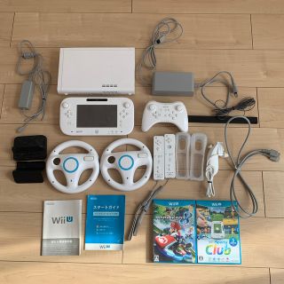 ウィーユー(Wii U)の任天堂　Wii U    20点セット(家庭用ゲーム機本体)