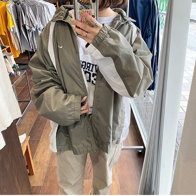 NIKE トラックジャケット ナイロンジャケット 古着女子 vintage
