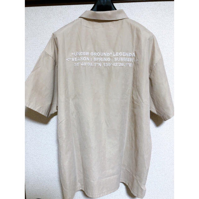 VANQUISH(ヴァンキッシュ)のLEGENDA ベージュバラ 薔薇 シャツ メンズのトップス(Tシャツ/カットソー(半袖/袖なし))の商品写真