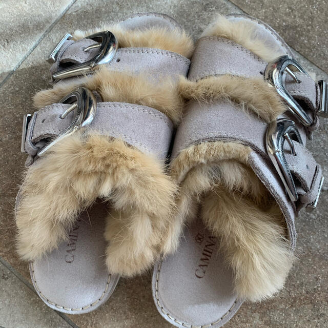 DEUXIEME CLASSE(ドゥーズィエムクラス)の☆ Deuxieme Classe *CAMINANDO FUR SANDAL☆ レディースの靴/シューズ(サンダル)の商品写真