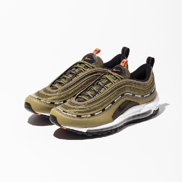 UNDEFEATED(アンディフィーテッド)の【28cm】NIKE AIR MAX 97×Undefeated OLIVE メンズの靴/シューズ(スニーカー)の商品写真