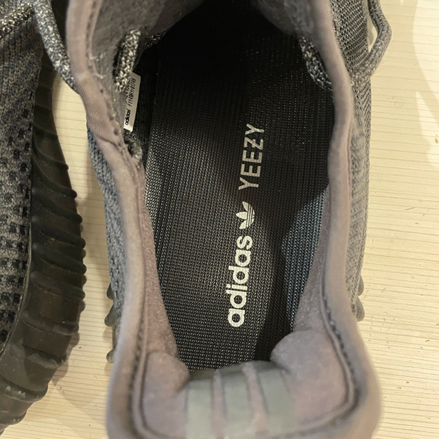 adidas(アディダス)の【ゆたか様専用】adidas Yeezy Boost 350 V2 27.5 メンズの靴/シューズ(スニーカー)の商品写真