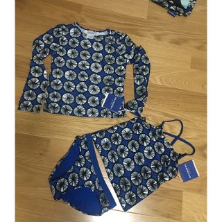 マリメッコ(marimekko)のMarimekko kids 3点セット S 新品 未使用　レア　 匿名配送(水着)