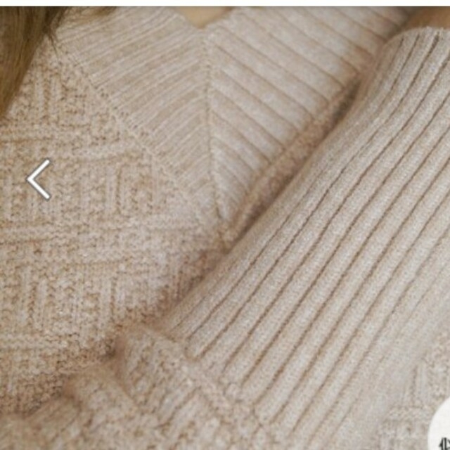 Vネックセーター ベージュピンク レディースのトップス(ニット/セーター)の商品写真