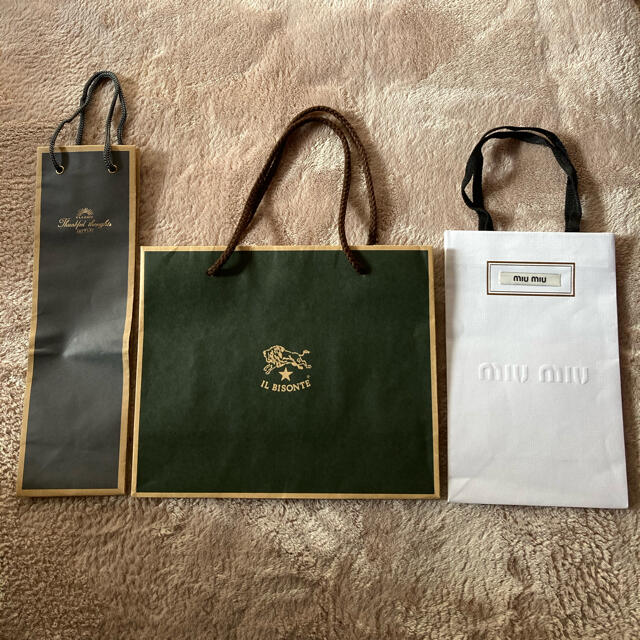 miumiu(ミュウミュウ)のブランド紙袋《ミュウミュウ・イルビゾンテ》他 レディースのバッグ(ショップ袋)の商品写真