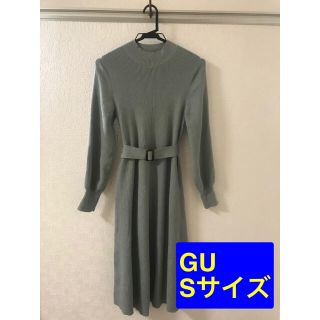 ジーユー(GU)の【美品】GU Aラインハイネックニットワンピース グリーン(ひざ丈ワンピース)