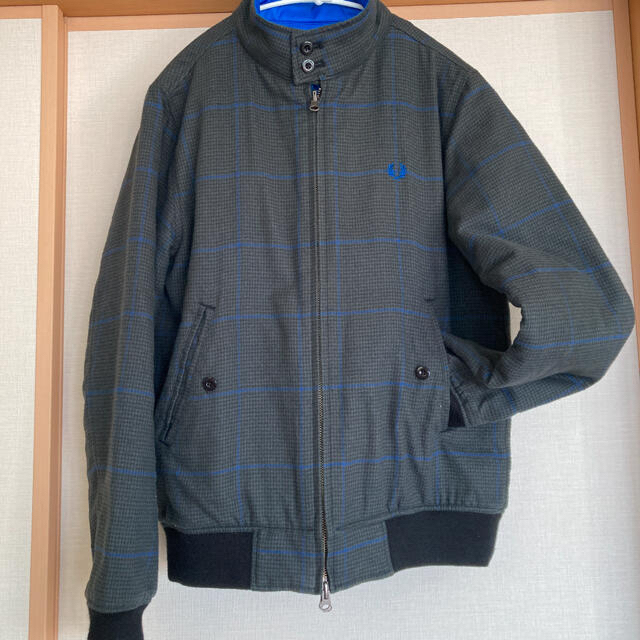 FRED PERRY(フレッドペリー)のフレッドペリー リバーシブルキルティングジャケット M メンズのジャケット/アウター(ブルゾン)の商品写真