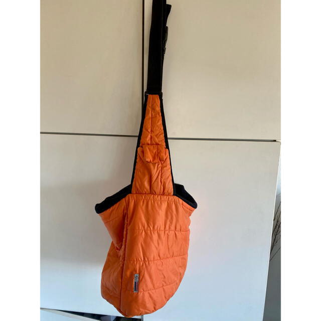 MONCLER(モンクレール)のモンクレール×ハスキーコラボ  ショルダーバッグ　レア メンズのバッグ(ショルダーバッグ)の商品写真