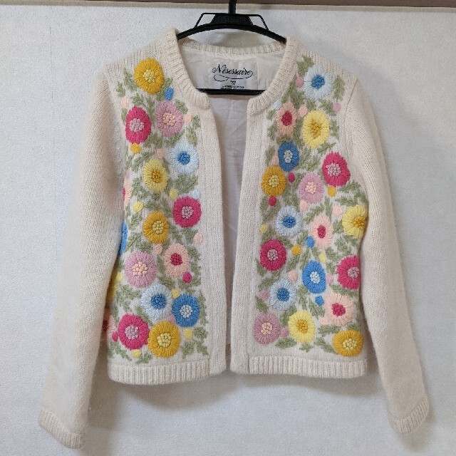 anatelier(アナトリエ)のanatelier　ネセセア　花刺繍カーディガン レディースのトップス(カーディガン)の商品写真