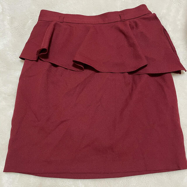 Xmiss(キスミス)のキスミス　Xmiss スカート　ひざ丈　ミニ　ペプラム レディースのスカート(ひざ丈スカート)の商品写真