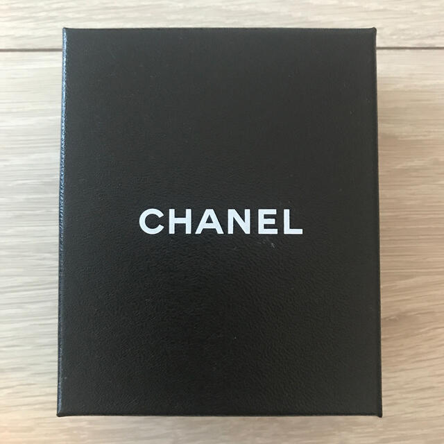 CHANEL(シャネル)のCHANEL空箱 レディースのバッグ(ショップ袋)の商品写真