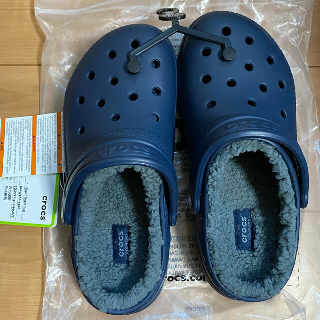 crocs(クロックス)の★新品未使用★classic lined clog 23cm キッズ/ベビー/マタニティのキッズ靴/シューズ(15cm~)(サンダル)の商品写真